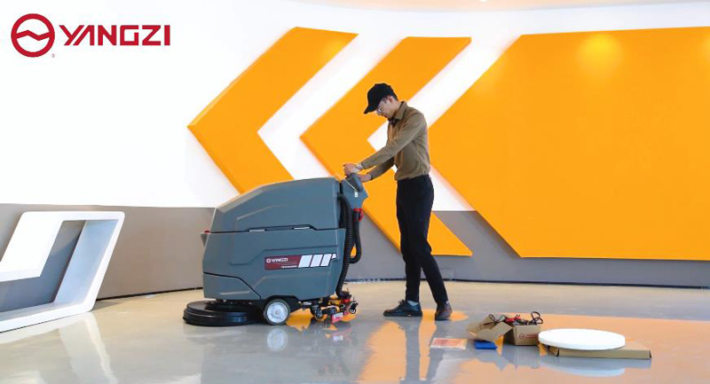 充分利用您的洗地機 充分利用您的洗地機